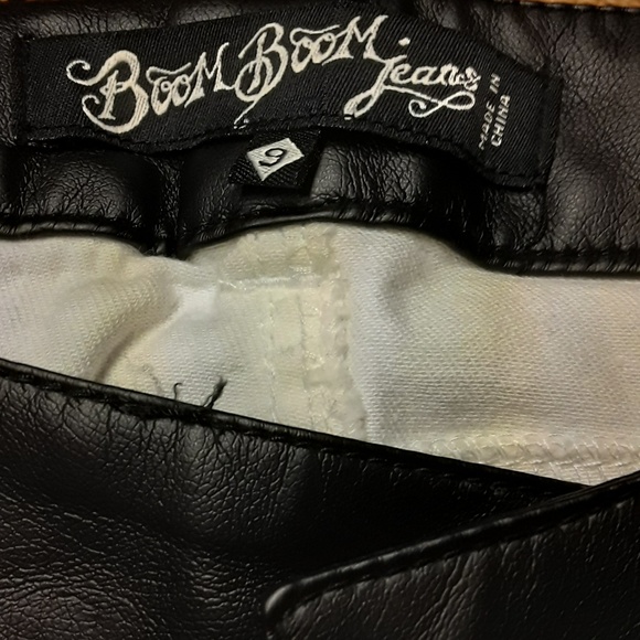 White and Black Pants - Picture 7 of 8